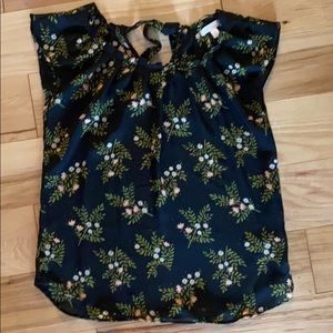 Tie back neck cap sleeve blouse